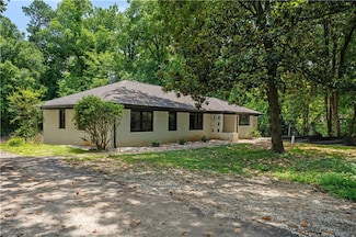 3757 Peachtree Dunwoody Rd NE, Atlanta, GA 30342
