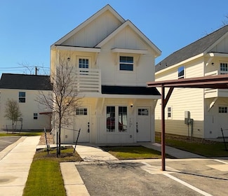 2002 W 2nd St Unit 1302, Taylor, TX 76574