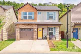 371 Cardwell Ln, Fletcher, NC 28732