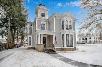 1011 West Ave, Medina, NY 14103