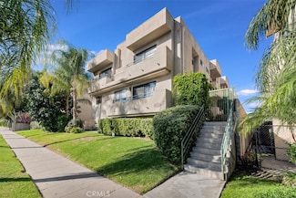 17221 Chatsworth St Unit 104, Granada Hills, CA 91344
