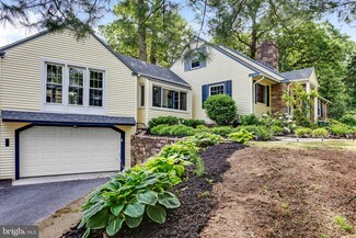 24 Leopard Rd, Paoli, PA 19301