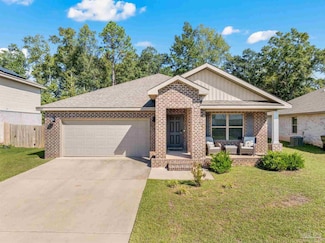 6320 Burrow Ln, Pensacola, FL 32526