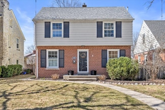 4241 N Ardmore Ave, Milwaukee, WI 53211
