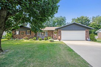 5136 Riverview Dr, Coloma, MI 49038