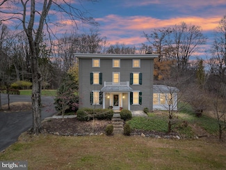 417 Burnt Mill Rd, Chadds Ford, PA 19317