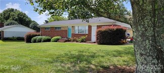 2105 Whitworth Rd, Cherryville, NC 28021