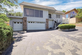 11211 Lakeshore N, Auburn, CA 95602