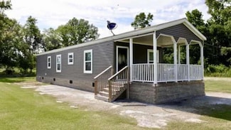 16247 Windmill Ln, Iowa, LA 70647