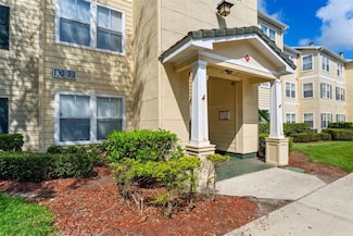 18119 Sterling Gate Cir, Tampa, FL 33647