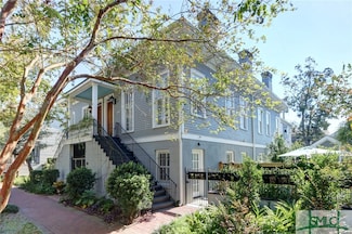 209 E Park Ave, Savannah, GA 31401