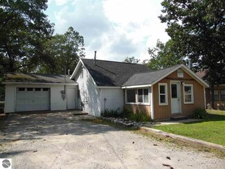 1361 Ash St, National City, MI 48748