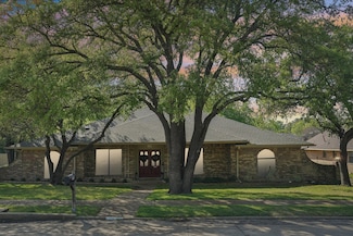 1405 Carriage Ln, Garland, TX 75043