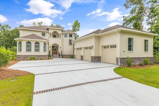 146 Trace Dr, Pawleys Island, SC 29585