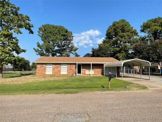 310 Scott St, Durant, OK 74701