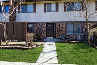 10 Tower Ct Unit 127, Downers Grove, IL 60516