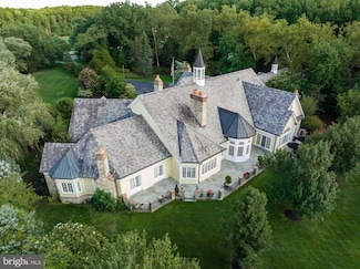 343 Bridgeboro Rd, Moorestown, NJ 08057