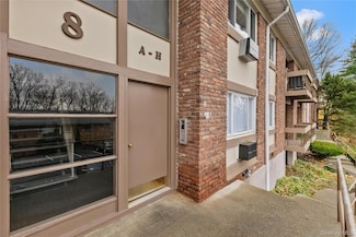 8 N James St Unit G, Peekskill, NY 10566