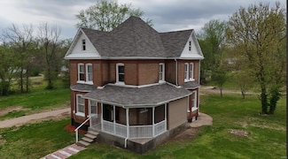 203 S B St, Bonne Terre, MO 63628
