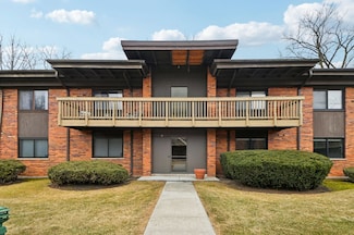 481 Duane Terrace Unit B2, Glen Ellyn, IL 60137