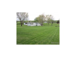 2785 Wells Lock Rd, Elizabeth, WV 26143