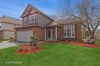 389 Fairfax Ln, Grayslake, IL 60030