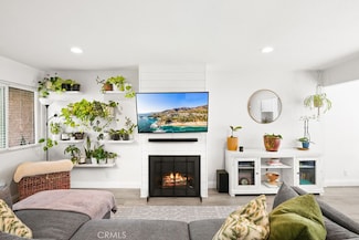 30 Starfish Ct Unit 14, Newport Beach, CA 92663