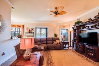 10526 Smokehouse Bay Dr Unit 101, Naples, FL 34120