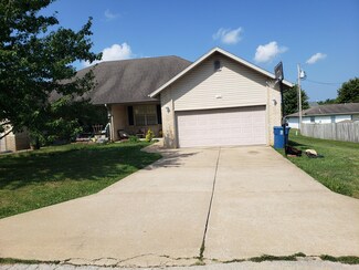 108 110 E Terrace Ct Unit (125 127 & 133 135), Sparta, MO 65753