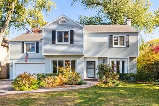 922 Cherokee Rd, Wilmette, IL 60091
