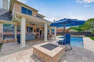 2502 Rose Bay Dr, Pearland, TX 77584