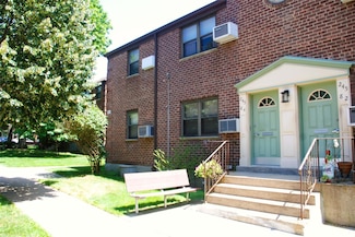 245-84 62 Ave Unit B1-1, Douglaston, NY 11362