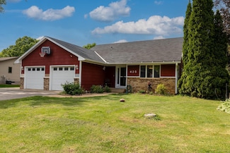 425 Diedrich Dr, Carver, MN 55315