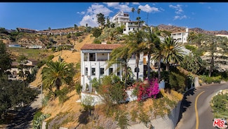 1 Skyline Dr, Burbank, CA 91501