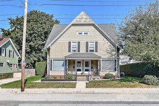 226 Providence St, Woonsocket, RI 02895