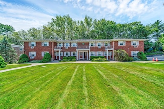 12 Normandy Village Unit 2, Nanuet, NY 10954