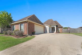7313 Oakview Dr, Zachary, LA 70791