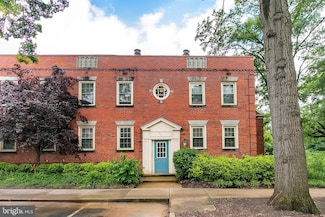 1311 E Abingdon Dr Unit 2, Alexandria, VA 22314