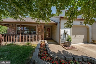 22 Gail Ct, Trenton, NJ 08691