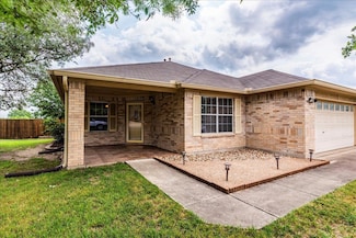 118 San Gabriel Dr, Kyle, TX 78640
