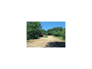 1795 Sandys Run Rd, West Union, WV 26456