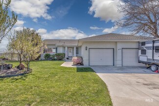 910 Hughes Dr, Payette, ID 83661
