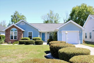 457 Hampton St NW, Calabash, NC 28467