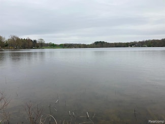 2226 Shoreline, Oregon Township, MI 48446