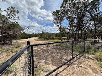 446 Waring Welfare Rd, Boerne, TX 78006