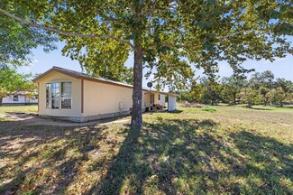 1411 B Democrat St, Blanco, TX 78606