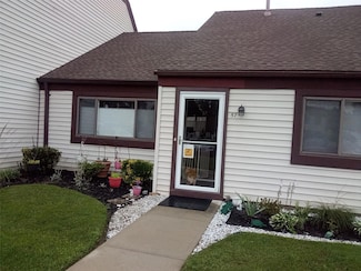 57 Gauguin Ct Unit 57, Middle Island, NY 11953