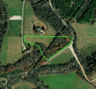 929 Tuttle Rd, Elkins, AR 72727
