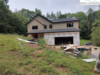 232 Hanging Rock Estates Ln, Banner Elk, NC 28604