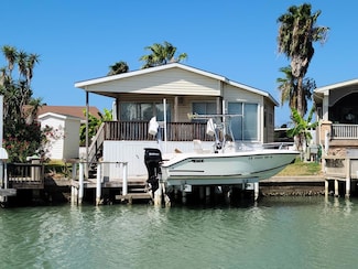 375 Sand Dollar Dr, Port Isabel, TX 78578